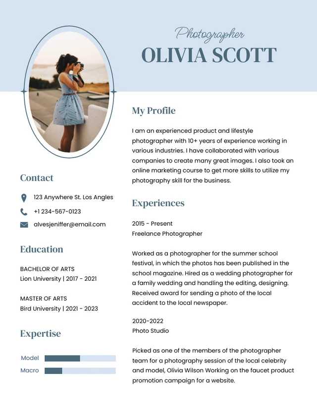 White And Blue Modern Classic Woman Photographer Resume Template
