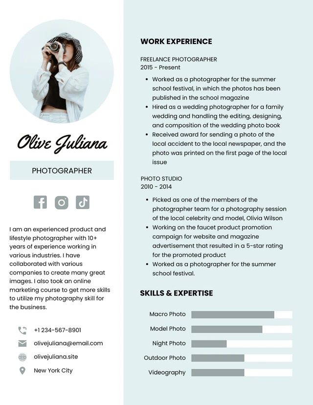 Light Blue Simple Clean Minimalist Woman Photographer Resume Template
